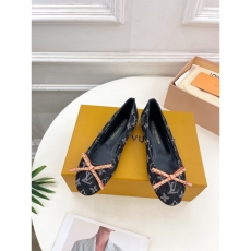 LV flat shoes